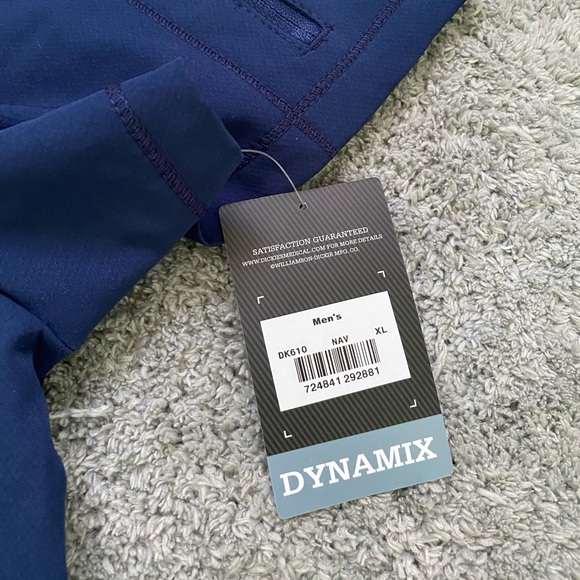 Men's Dickies Dynamix V-Neck Scrub Top with Zipper Pocket, Navy Blue - Picture 5 of 14